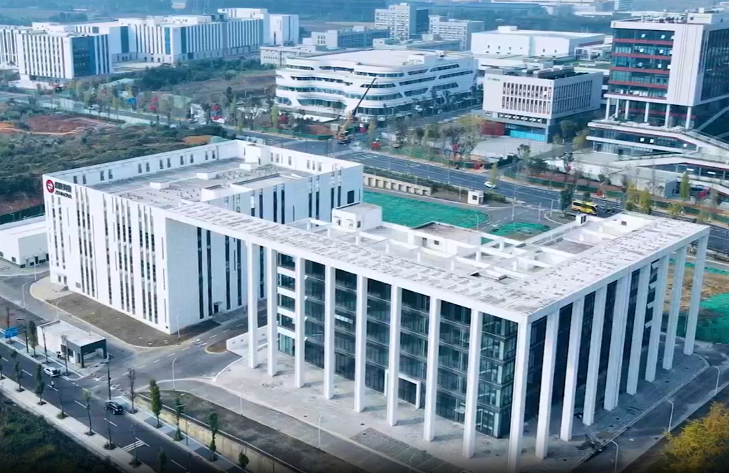 诺峰药业集团采用科鹿UPS电源，为药业研发基地安全的生产提供了高效的电力支持